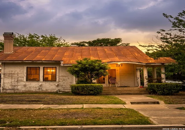 Photo 2 of Sale Pending at 717 Kayton, San Antonio, TX 78210 | MLS# 1955254 | Listing updated on 2026-05-05