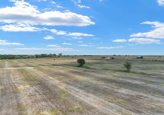 Photo 3 of Sale Pending at 259 County Road 135, Floresville, TX 78114 | MLS# 1955260 | Listing updated on 2026-09-08