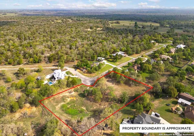 2nd image of 173 Woodlands Dr, La Vernia, TX 78121 | MLS# 1955282