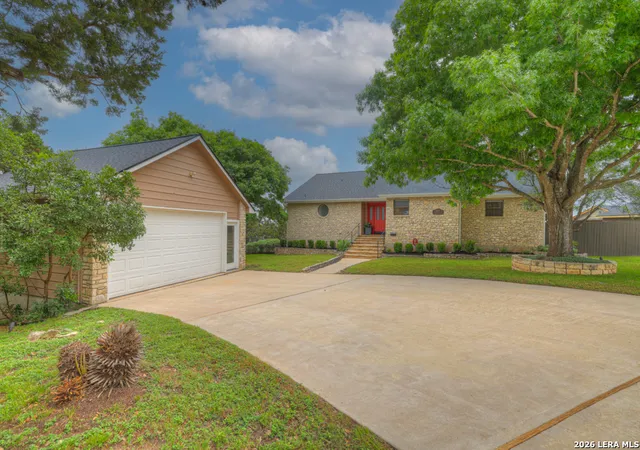 Photo 1 of Single family home for sale at 605 High Oaks, Canyon Lake, TX 78133 | MLS# 1955316 | Listing updated on 2026-09-04