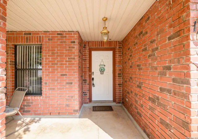 Photo 3 of Single family home for sale at 14211 Edge Point, San Antonio, TX 78230 | MLS# 1955370 | Listing updated on 2026-09-17