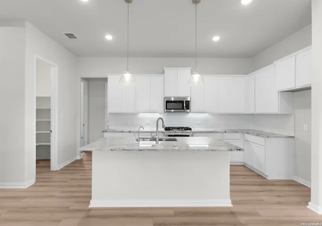Photo 3 of Sale Pending at 8051 Coral Draw, Schertz, TX 78154 | MLS# 1955384 | Listing updated on 2026-08-06