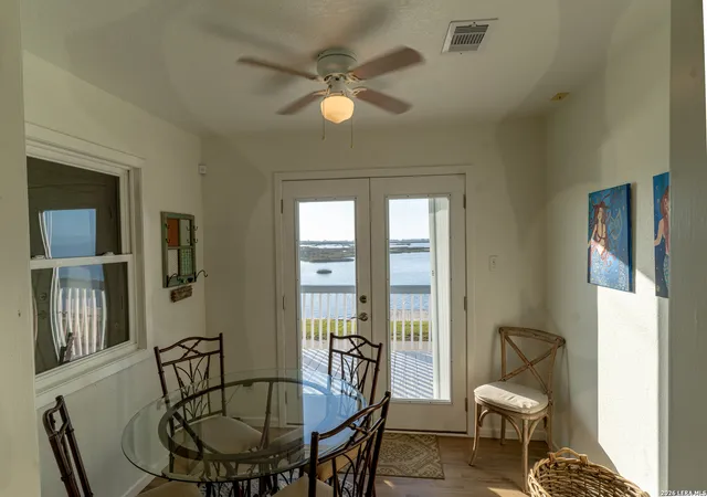Photo 4 of Single family home for sale at 1274 Blue Heron, Hitchcock, TX 77563 | MLS# 1955432 | Listing updated on 2026-09-01