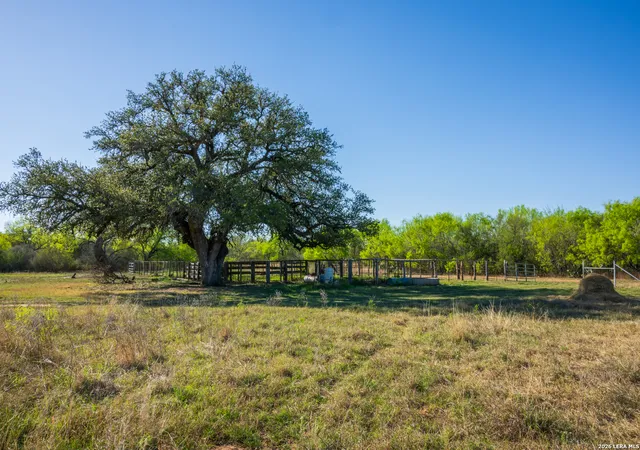 2nd image of 1048 County Road 640, Hondo, TX 78861 | MLS# 1955447