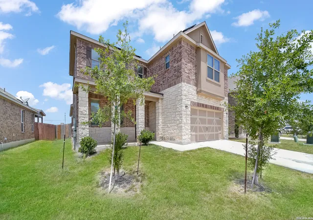 3rd image of 350 Colonial Blf, Universal City, TX 78148 | MLS# 1955466