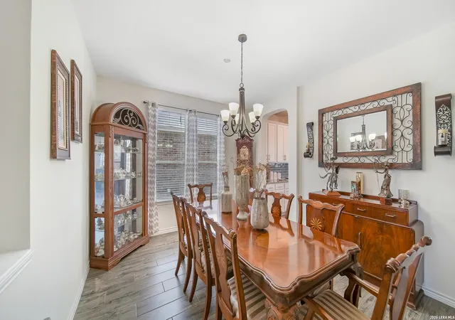 4th image of 350 Colonial Blf, Universal City, TX 78148 | MLS# 1955466
