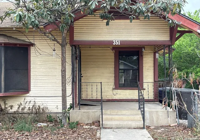 3rd image of 351 Barrett, San Antonio, TX 78225 | MLS# 1955519
