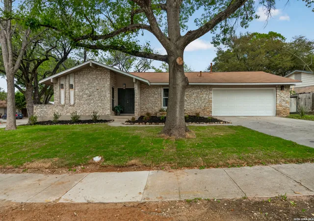 Photo 3 of Sale Pending at 5935 Forest Knoll, San Antonio, TX 78240 | MLS# 1955557 | Listing updated on 2026-05-01