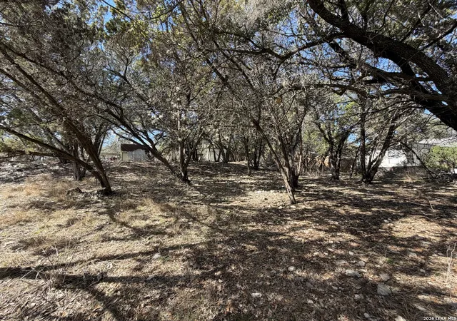 Photo 2 of Sale Pending at 621 Royal Oak, Canyon Lake, TX 78133 | MLS# 1955608 | Listing updated on 2026-04-11