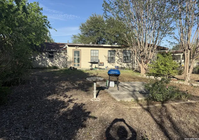Photo 20 of Sale Pending at 319 Laddie, San Antonio, TX 78201 | MLS# 1955612 | Listing updated on 2026-08-30