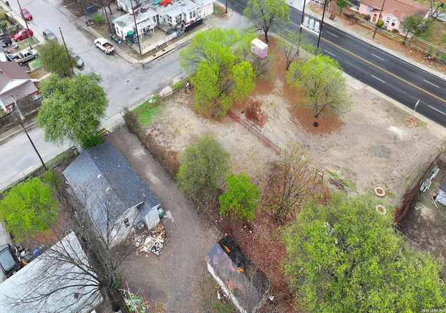 Photo 4 of Land for sale at 324 Truax, San Antonio, TX 78204 | MLS# 1955619 | Listing updated on 2026-09-04