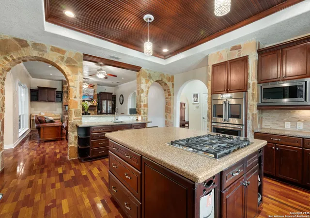 Photo 3 of Sale Pending at 20725 Wahl, San Antonio, TX 78266 | MLS# 1955625 | Listing updated on 2026-04-16