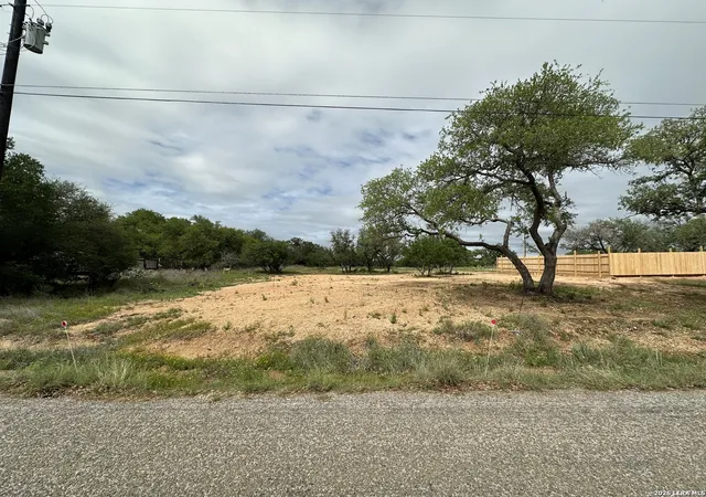 2nd image of 153 W Stonecastle, Granite Shoals, TX 78654 | MLS# 1955651