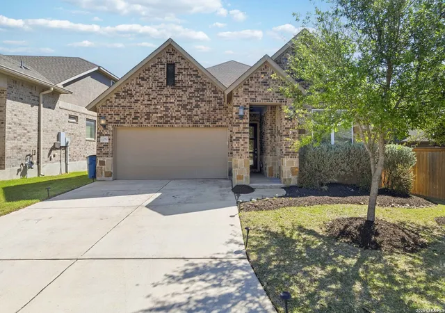 Photo 2 of Sale Pending at 22912 Grande, San Antonio, TX 78261 | MLS# 1955736 | Listing updated on 2026-04-30