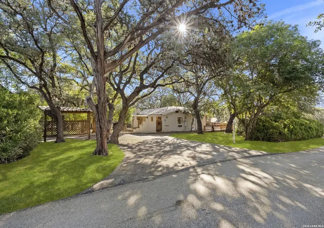2nd image of 25327 Triangle, San Antonio, TX 78255 | MLS# 1955756