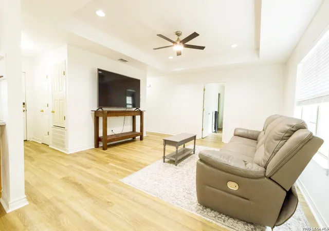 Photo 4 of Single family home for sale at 324 Bunker Hill, Pleasanton, TX 78064 | MLS# 1955779 | Listing updated on 2026-09-17