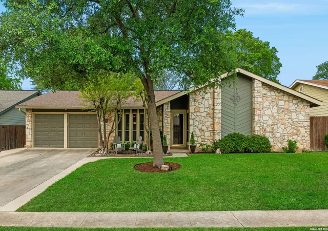 Photo 2 of Sale Pending at 5827 Lost Crk, San Antonio, TX 78247 | MLS# 1955972 | Listing updated on 2026-04-29