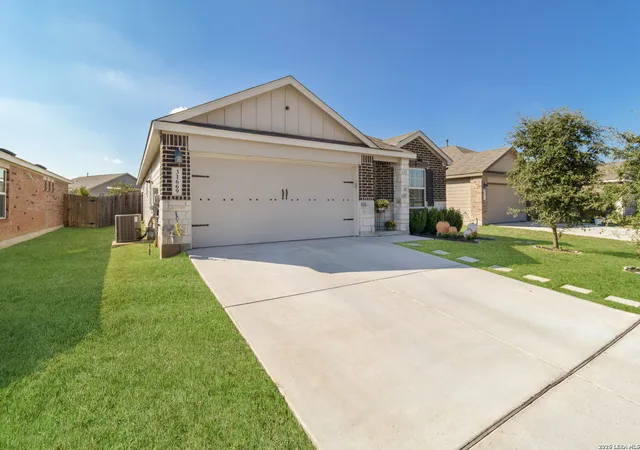 Photo 3 of Sale Pending at 31669 Far Away, Bulverde, TX 78163 | MLS# 1955979 | Listing updated on 2026-04-26