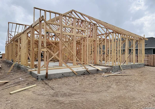 5th image of 3712 Moru Oak Dr, Seguin, TX 78155 | MLS# 1956010