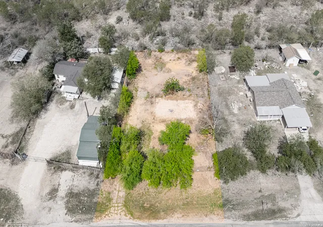 8th image of 13947 Somerset, Von Ormy, TX 78073 | MLS# 1956012