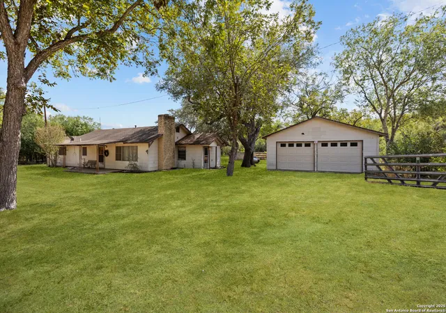 3rd image of 663 County Road 664, Devine, TX 78016 | MLS# 1956013