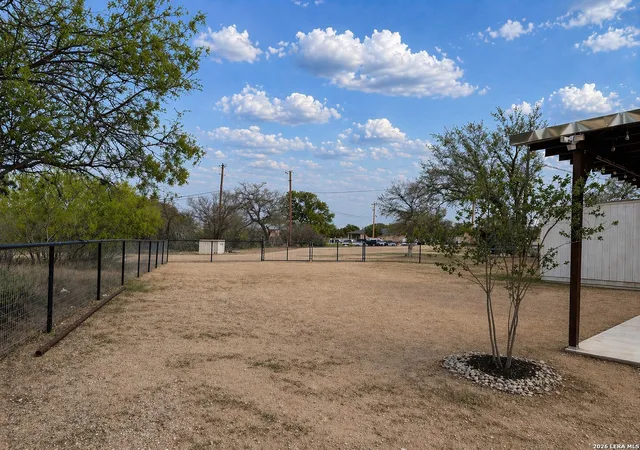 40th image of 203 Harralton, Devine, TX 78016 | MLS# 1956017