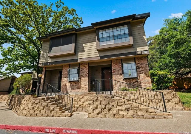 4th image of 11815 Vance Jackson Rd, San Antonio, TX 78230