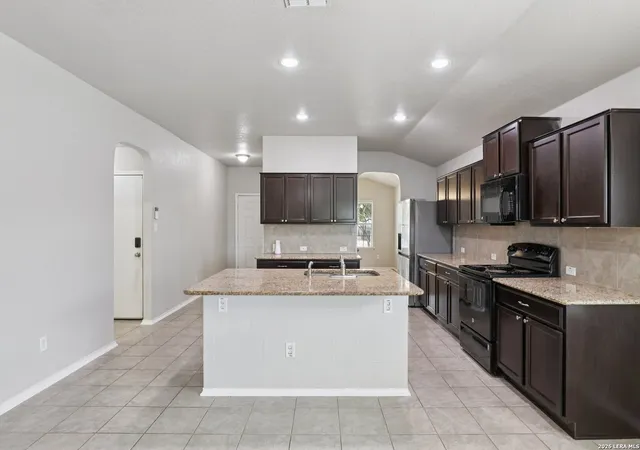 Photo 4 of Single family home for sale at 7426 Galileo Line, San Antonio, TX 78252 | MLS# 1956075 | Listing updated on 2026-09-08