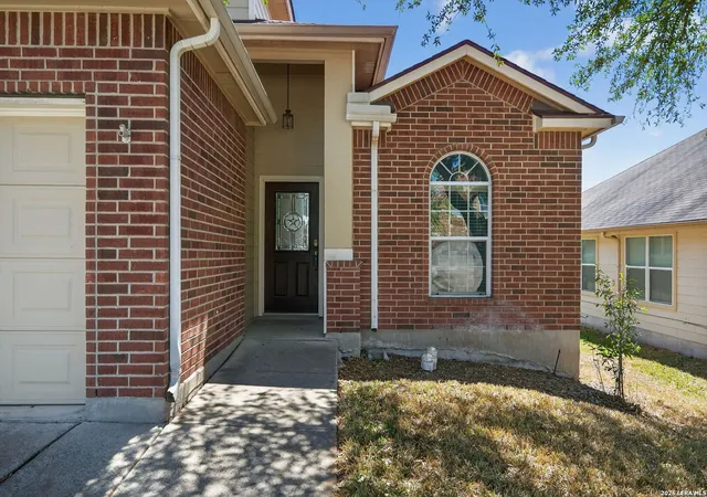 Homes for sale in Cibolo, TX | 225 Country Vale, Cibolo, TX 78108 | MLS# 1956089