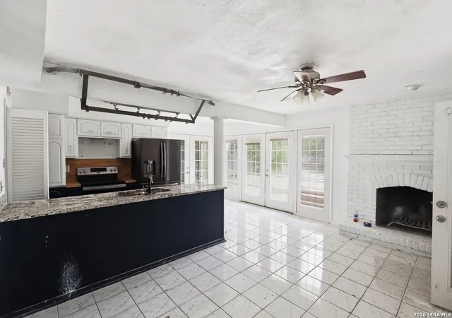 Photo 4 of Sale Pending at 10804 Lands Run St, San Antonio, TX 78230 | MLS# 1956099 | Listing updated on 2026-08-14