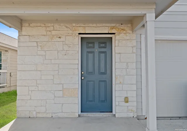 Photo 3 of Sale Pending at 3226 Carducci Dr, Converse, TX 78109 | MLS# 1956114 | Listing updated on 2026-09-30
