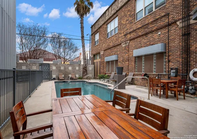 32nd image of 1339 S Flores St #202, San Antonio, TX 78204 | MLS# 1956122