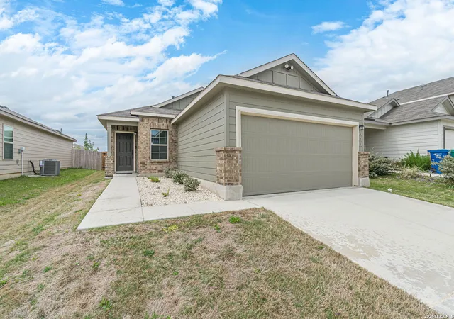 Photo 2 of Single family home for sale at 519 Indian Blossom, San Antonio, TX 78219 | MLS# 1956154 | Listing updated on 2026-04-19