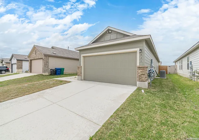 Photo 3 of Single family home for sale at 519 Indian Blossom, San Antonio, TX 78219 | MLS# 1956154 | Listing updated on 2026-04-19