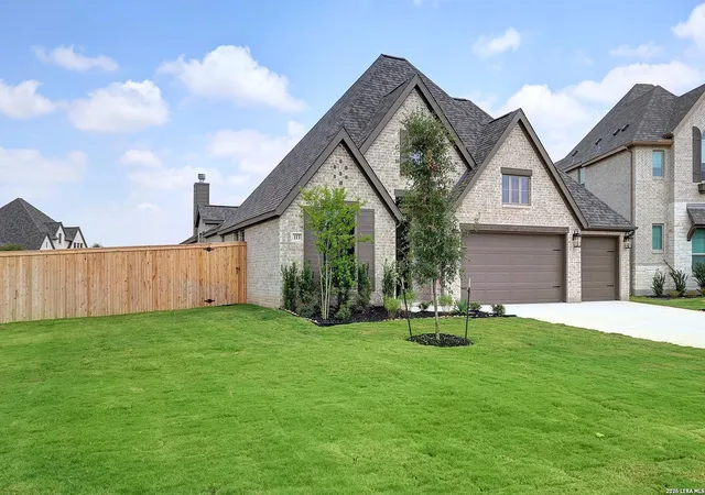 Photo 3 of Sale Pending at 113 Pin Oak, Castroville, TX 78009 | MLS# 1956207 | Listing updated on 2026-08-25