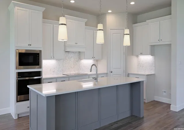 Photo 3 of Single family home for sale at 131 Pin Oak, Castroville, TX 78009 | MLS# 1956214 | Listing updated on 2026-09-16