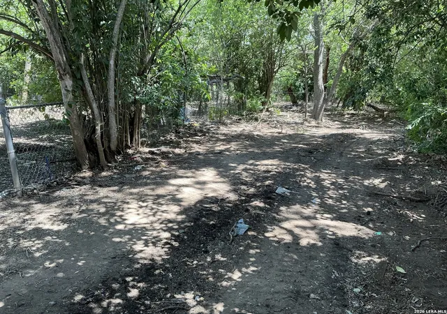 Photo 4 of Sale Pending at 4818 Billy Dr, San Antonio, TX 78220 | MLS# 1956275 | Listing updated on 2026-04-18