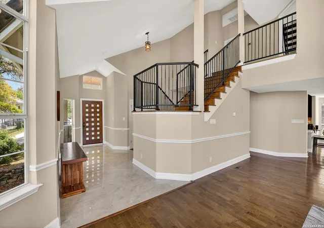 Photo 4 of Single family home for sale at 11 Falls Vw, Boerne, TX 78015 | MLS# 1956295 | Listing updated on 2026-09-16
