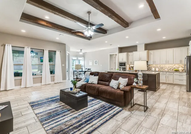 Photo 2 of Sale Pending at 312 Lantana Xing, Spring Branch, TX 78070 | MLS# 1956305 | Listing updated on 2026-04-25