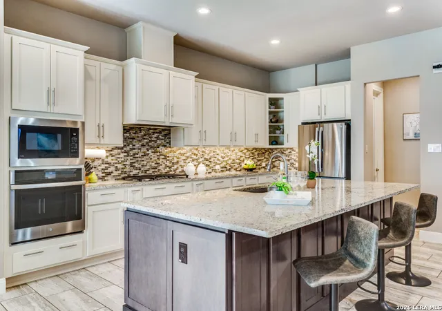 Photo 3 of Sale Pending at 312 Lantana Xing, Spring Branch, TX 78070 | MLS# 1956305 | Listing updated on 2026-04-25