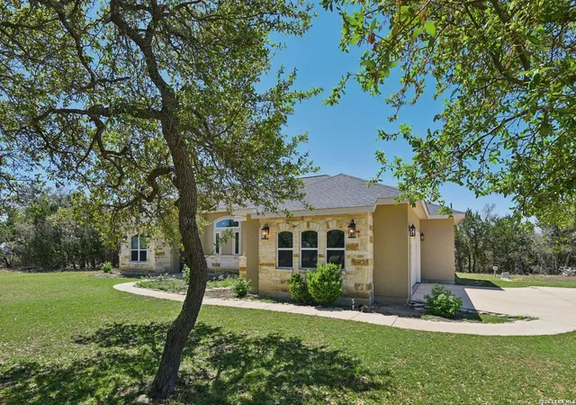 2nd image of 345 Ridge Point, Spring Branch, TX 78070 | MLS# 1956315