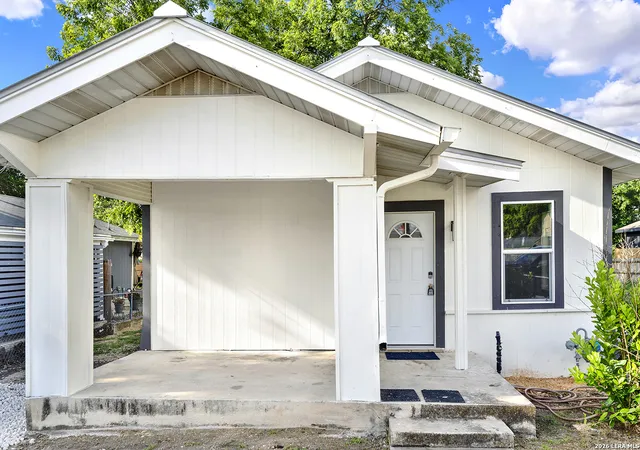 1st image of 1426 E Carson St, San Antonio, TX 78208 | MLS# 1956327