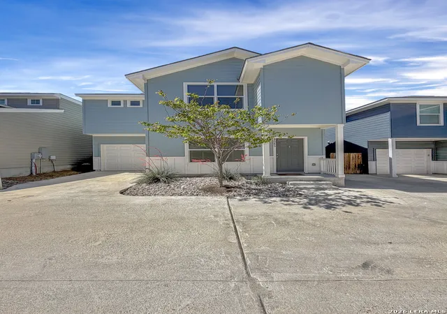 Photo 3 of Single family home for sale at 2045 Silver Oaks, San Antonio, TX 78213 | MLS# 1956347 | Listing updated on 2026-09-13