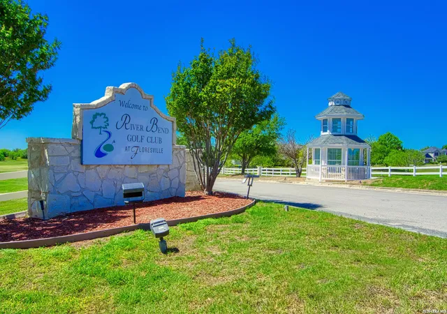 Photo 2 of Single family home for sale at 141 Bunkers Hill, Floresville, TX 78114 | MLS# 1956410 | Listing updated on 2026-08-14