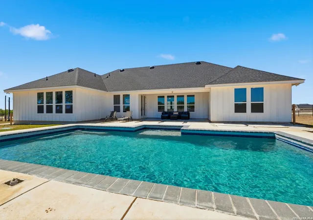 2nd image of 113 Hidden Hills, Floresville, TX 78114 | MLS# 1956434