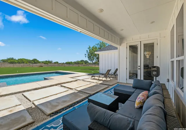4th image of 113 Hidden Hills, Floresville, TX 78114 | MLS# 1956434