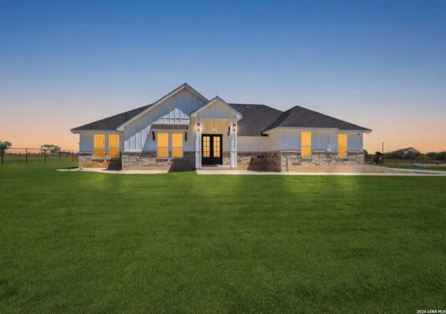5th image of 113 Hidden Hills, Floresville, TX 78114 | MLS# 1956434