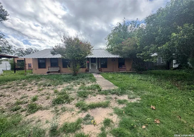 Photo 1 of Single family home for sale at 2109 Castro, Hondo, TX 78861 | MLS# 1956455 | Listing updated on 2026-05-06