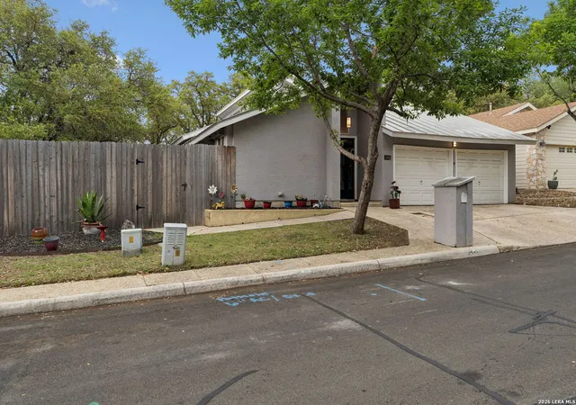 Photo 4 of Sale Pending at 3442 River Path, San Antonio, TX 78230 | MLS# 1956472 | Listing updated on 2026-05-04