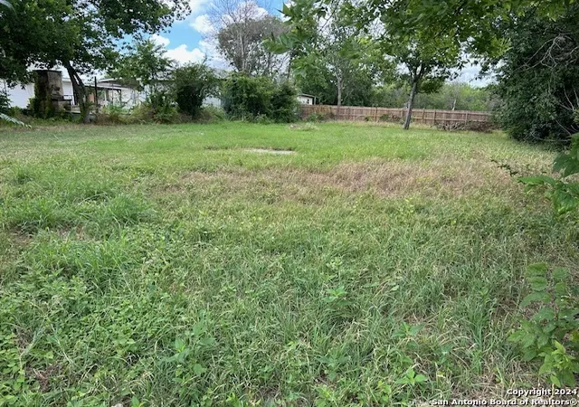 Photo 1 of Land for sale at 1610 Donaldson Ave, San Antonio, TX 78228 | MLS# 1956545 | Listing updated on 2026-04-20